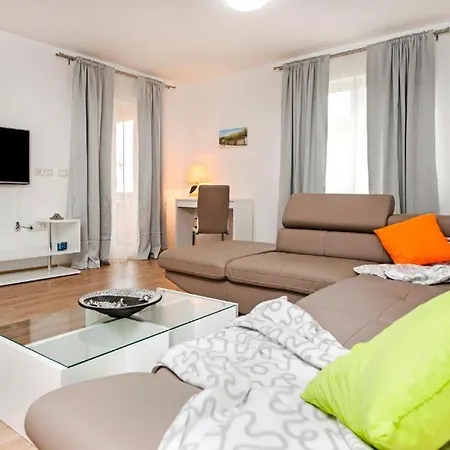 Aria And Apartmant Fuga Penzion 4*